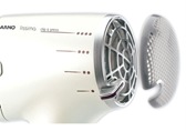 Secador tem grade traseira removível e filtro que evita a entrada de fios de cabelo 