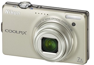 Câmera Digital Nikon Coolpix S6000 14.2MP Prata